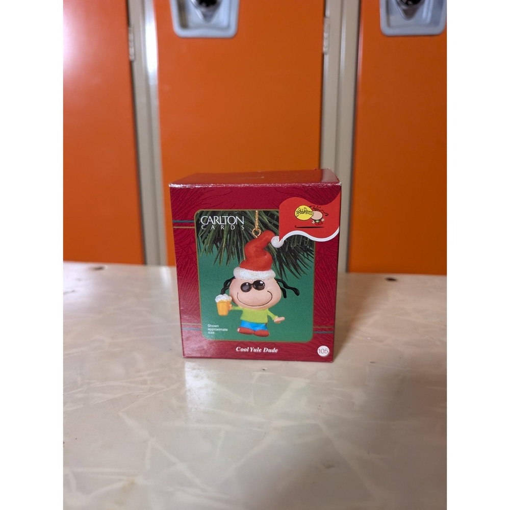VTG 2000 Cool Yule Dude  Carlton Cards Ornament New